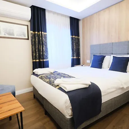 Frühstückspension Martin Pera 4*